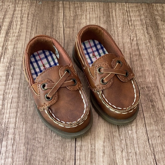 Carter’s Toddler “Sperry’s” - Picture 1 of 7